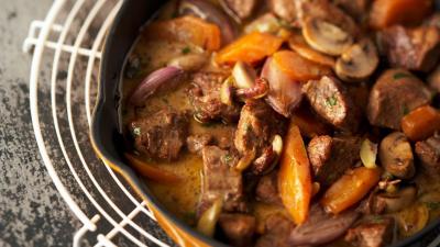 Sauté de veau aux navets et au cumin